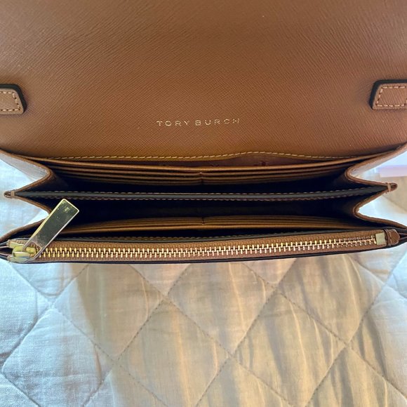 Tory Burch Emerson Chain Wallet Crossbody Bag - Picture 3 of 3